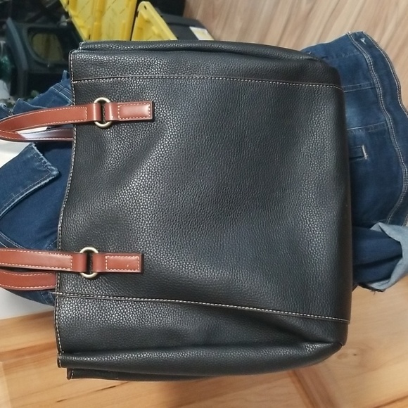 St. John's Bay Faux Leather Shoulder Bag - Picture 3 of 4